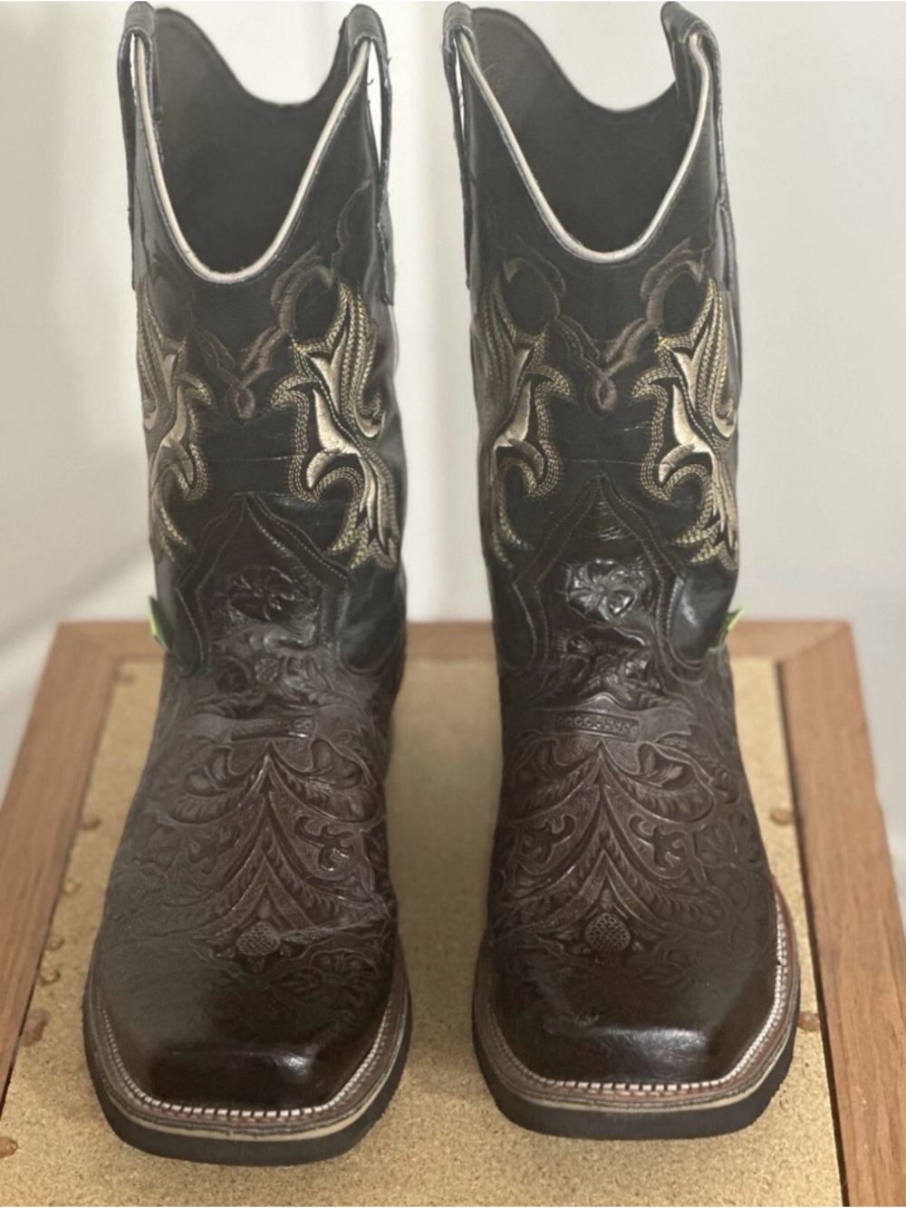 Tooled Western Cowboy Boots Dark Brown with Tan Embroidery Cheyenne Size 12